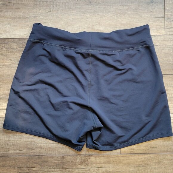 Terra Frog Athletic/Yoga Shorts in BLACK - Picture 3 of 3